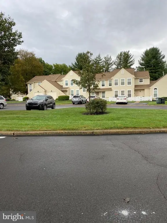 1811 Hennessy Dr, SOUTHAMPTON