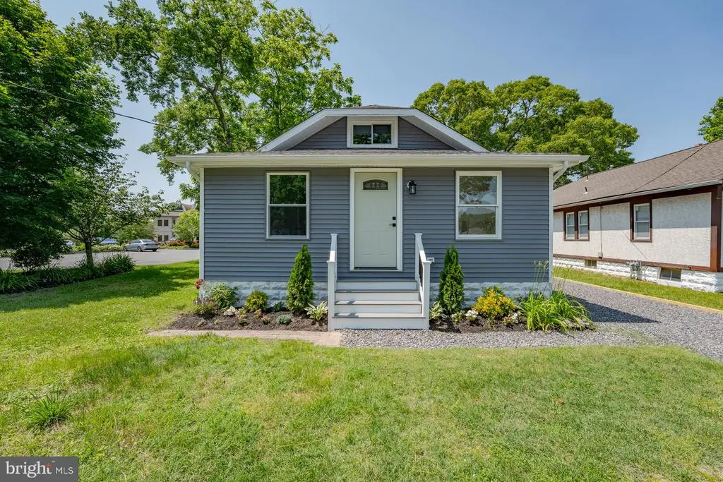 1013 New Rd, NORTHFIELD