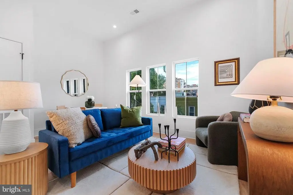 1619 Swann St Nw #4, WASHINGTON