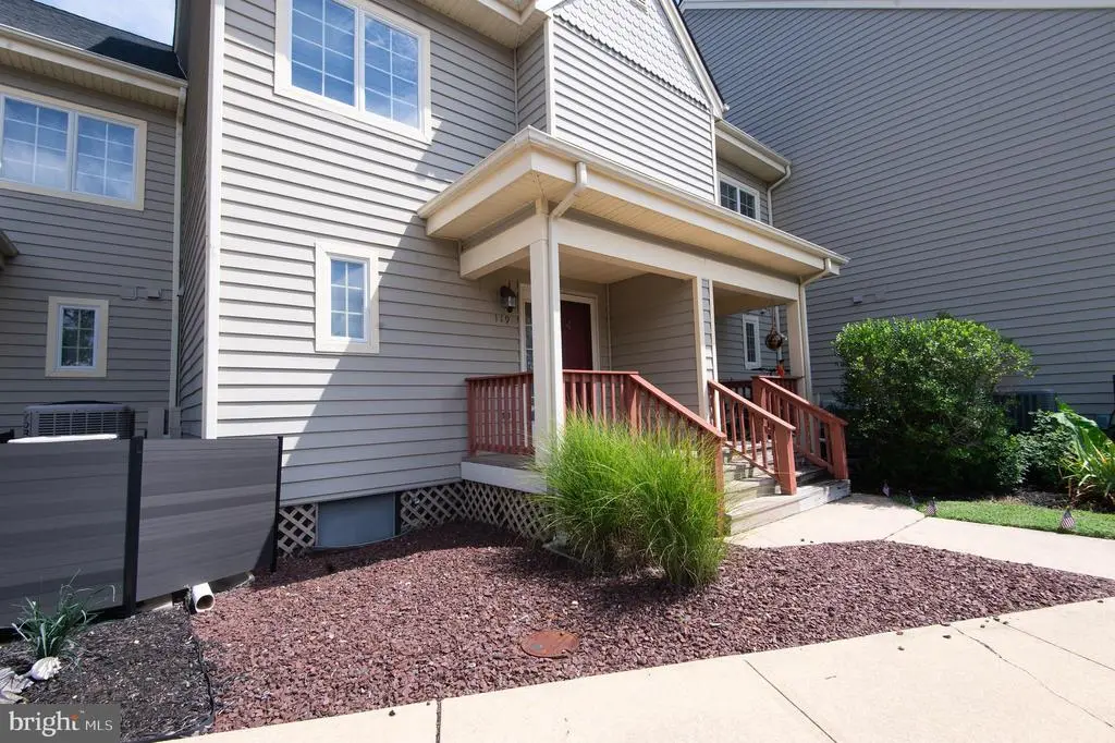 101 Main St #119, SECRETARY