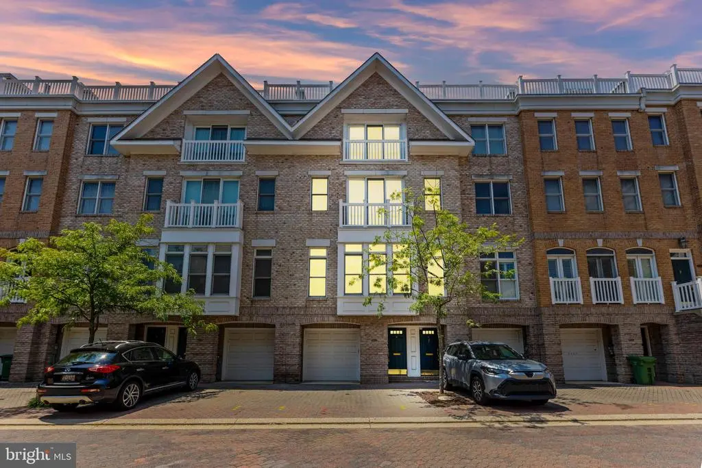 1238 Harbor Island Walk, Baltimore