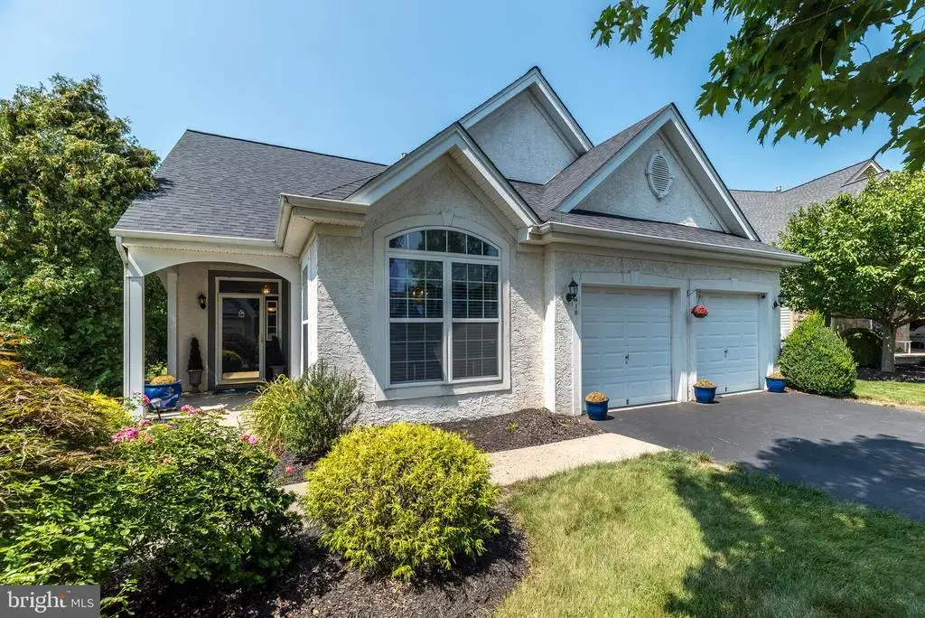 418 Homestead Cir, WARRINGTON