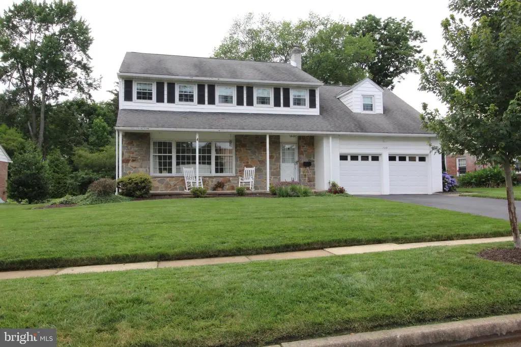 729 Halstead Rd, Wilmington