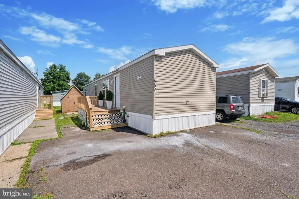 857 Buttonwood Ave, SPRING CITY