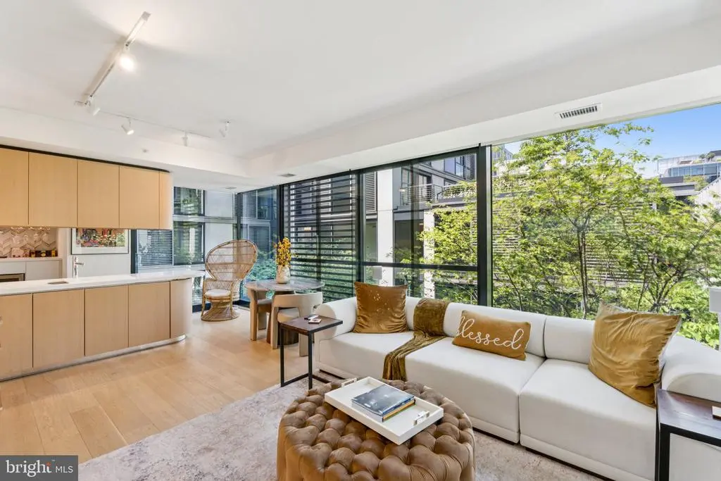 925 H St Nw #516, WASHINGTON