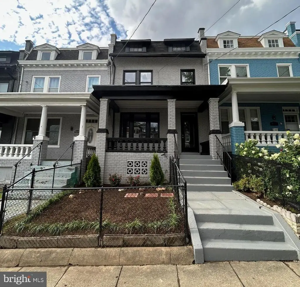 917 Emerson St Nw, WASHINGTON