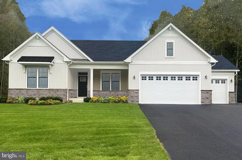 16285 Amora Drive, MILTON