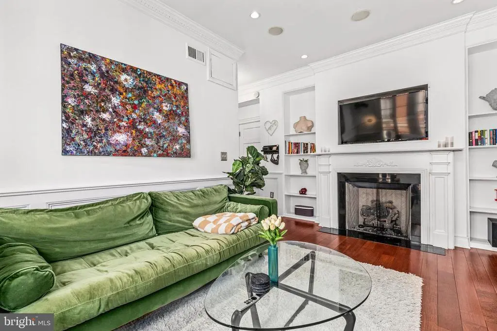 1526 17th St Nw #205, Washington