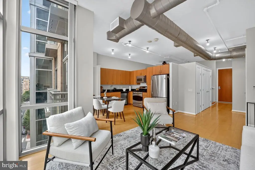 811 4th St Nw #807, WASHINGTON