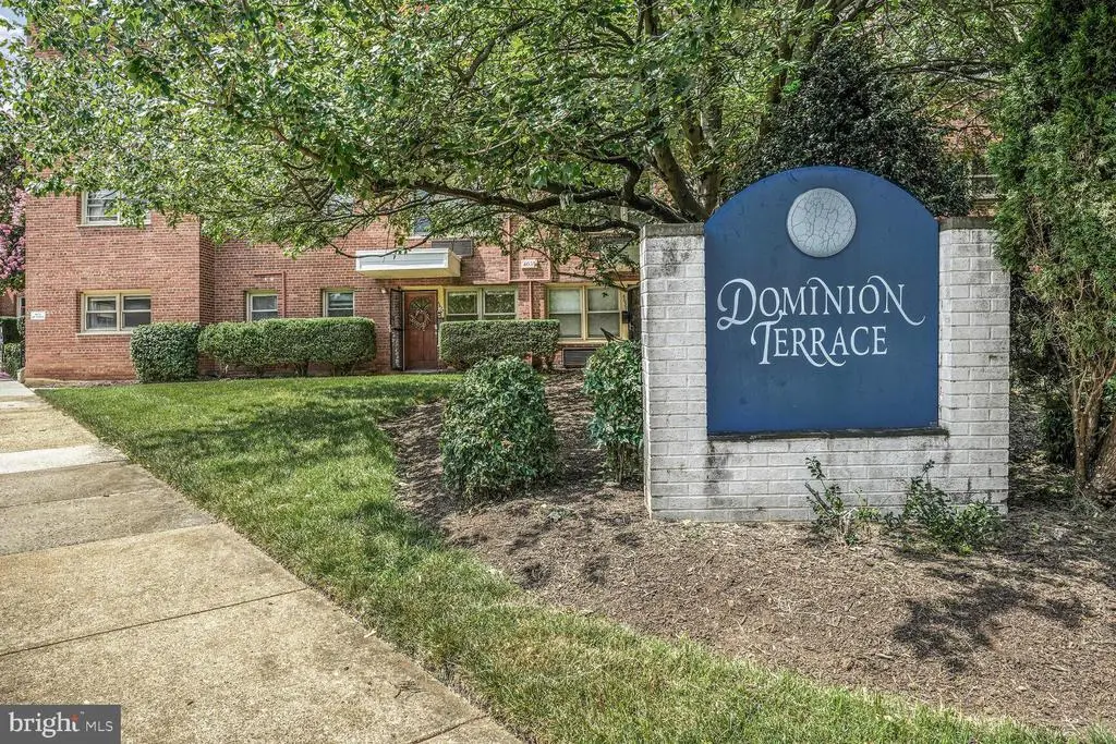 4637 20th Rd N, ARLINGTON