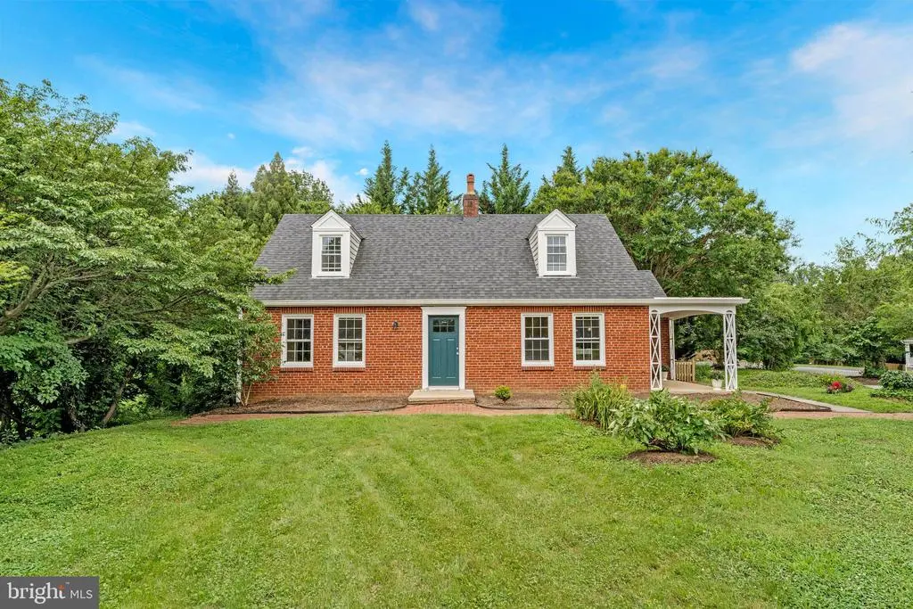 10603 Oak Pl, Fairfax