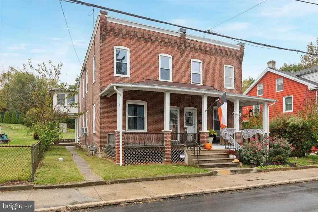 112 Bradford Ave, DOWNINGTOWN