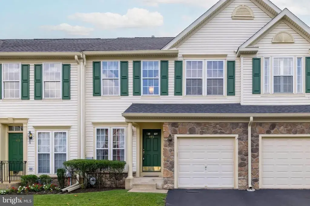 815 Geranium Dr, WARRINGTON