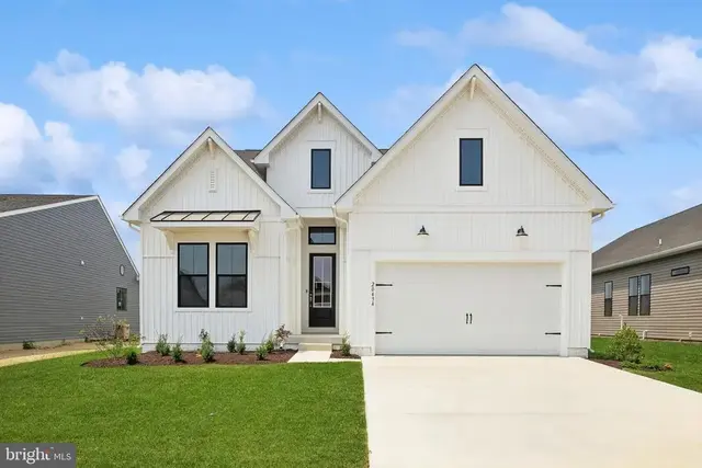 28567 Blossom Ln, Milton