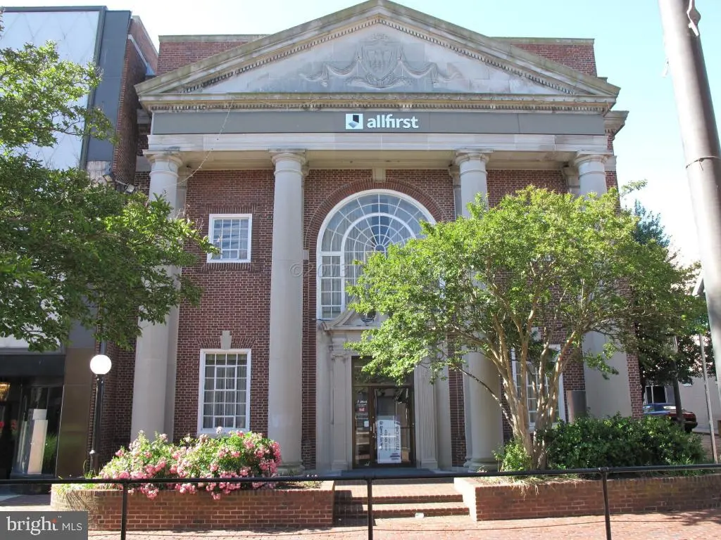 201 W Main St, Salisbury