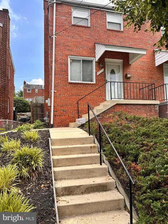 4227 H St Se, WASHINGTON