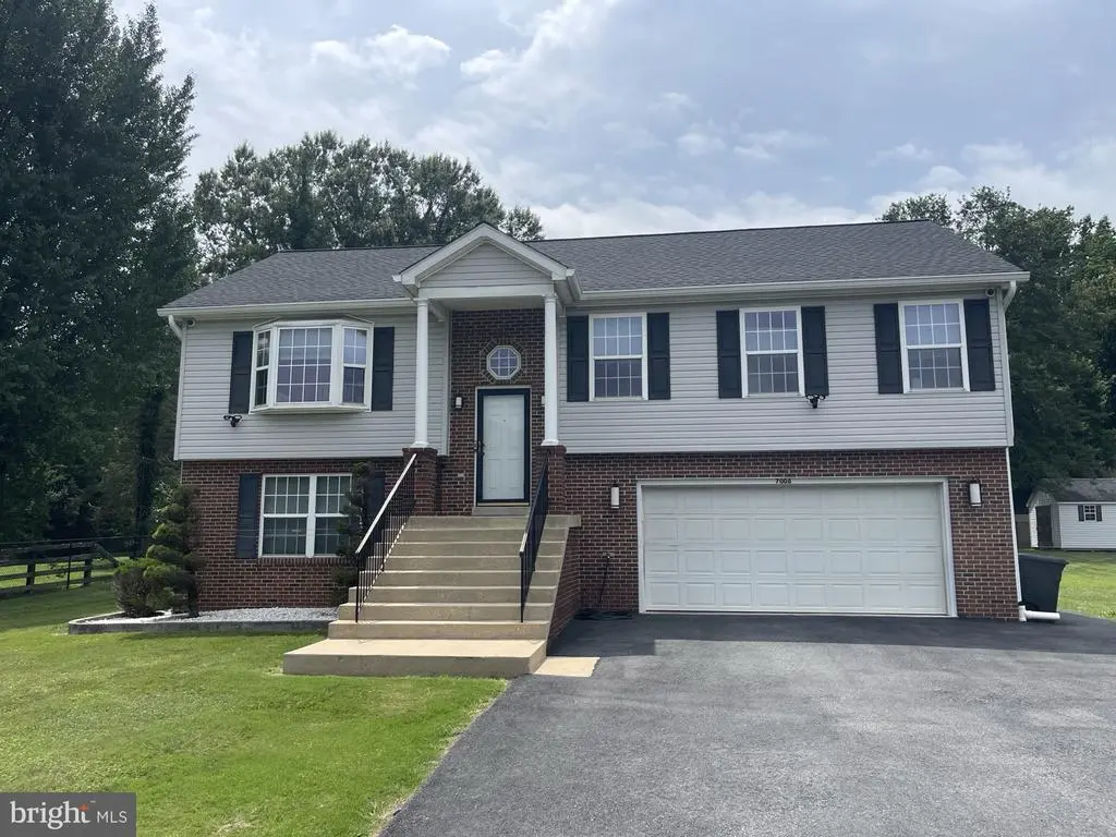 7008 High Bridge Rd, Bowie