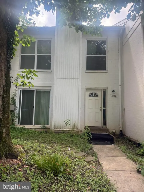 7356 Broken Staff, Columbia