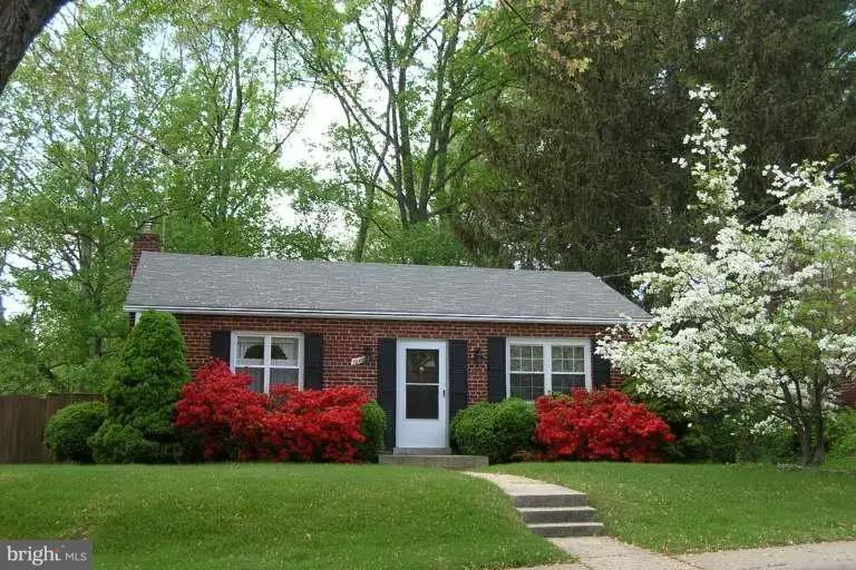 10400 Parkwood Dr, Kensington