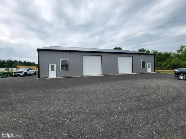 5401 Marys Ct, Cambridge