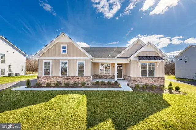 850 Brookfield Drive, Dover