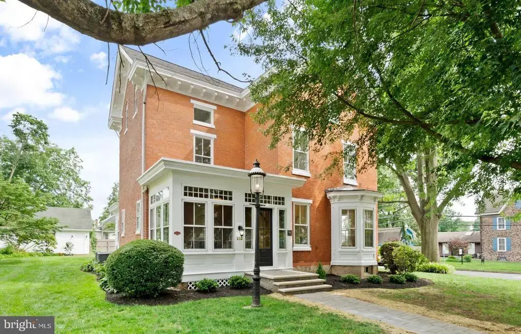132 W Oakland Ave, DOYLESTOWN