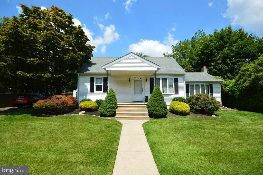 221 Clementon Ave, BLACKWOOD