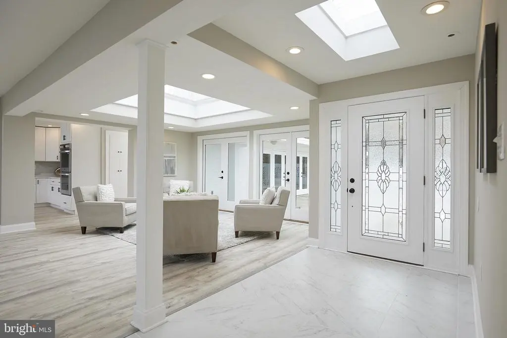 7415 Bradley Blvd, Bethesda