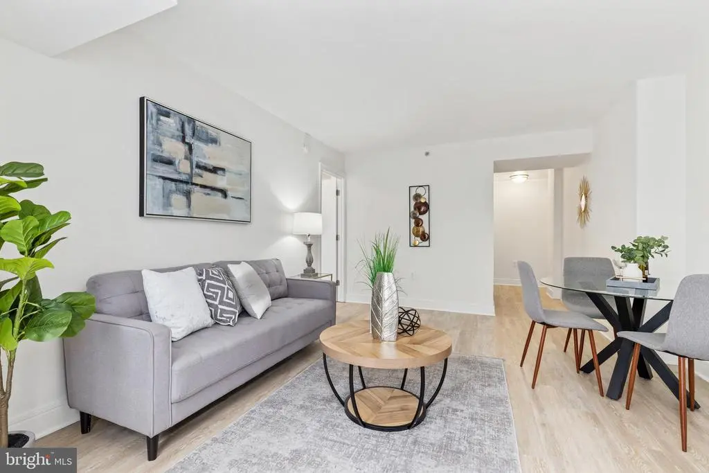 800 4th St Sw #s208, WASHINGTON