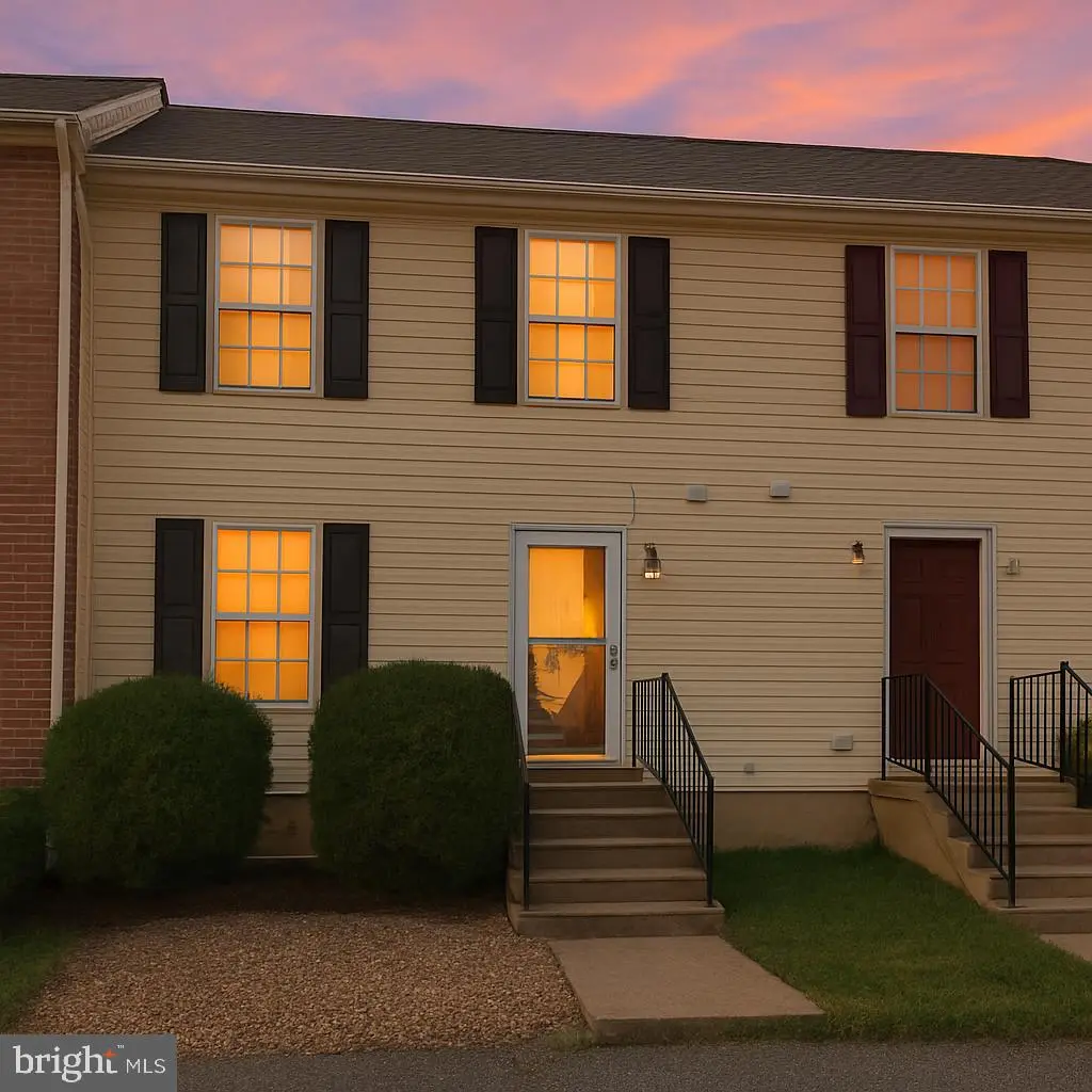 27 Preston Ln, CLAYTON