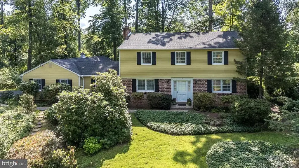 15 Hidden Ln, DOYLESTOWN