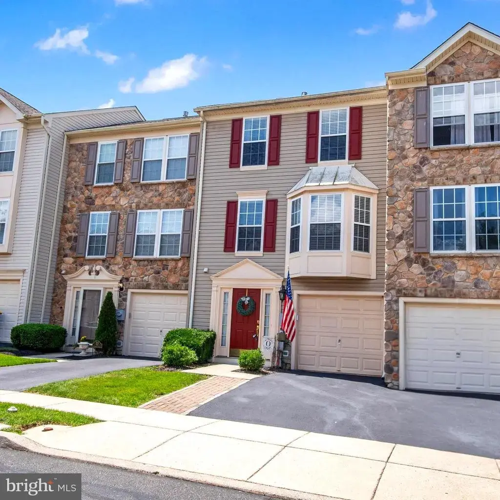 212 Windsor Ct, QUAKERTOWN