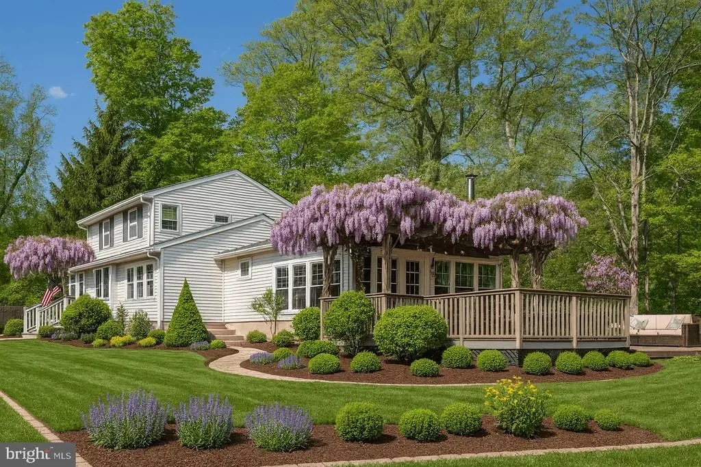7411 Tohickon Hill, PIPERSVILLE
