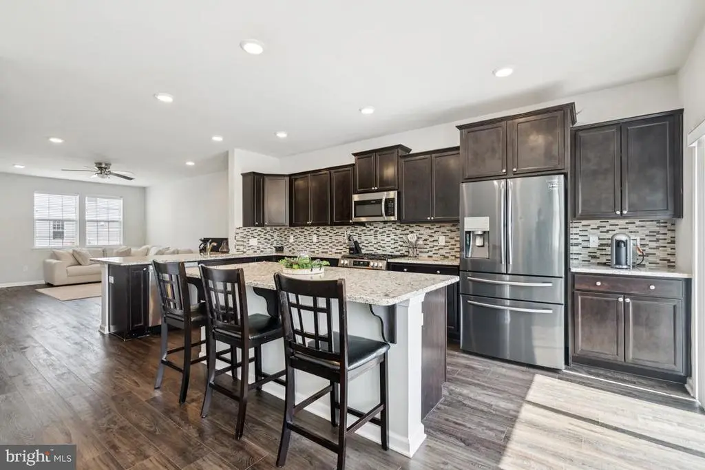 16 Naples Ln, MOUNT LAUREL