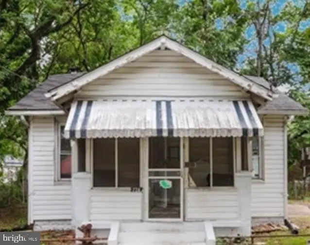 722 32nd St Se, WASHINGTON