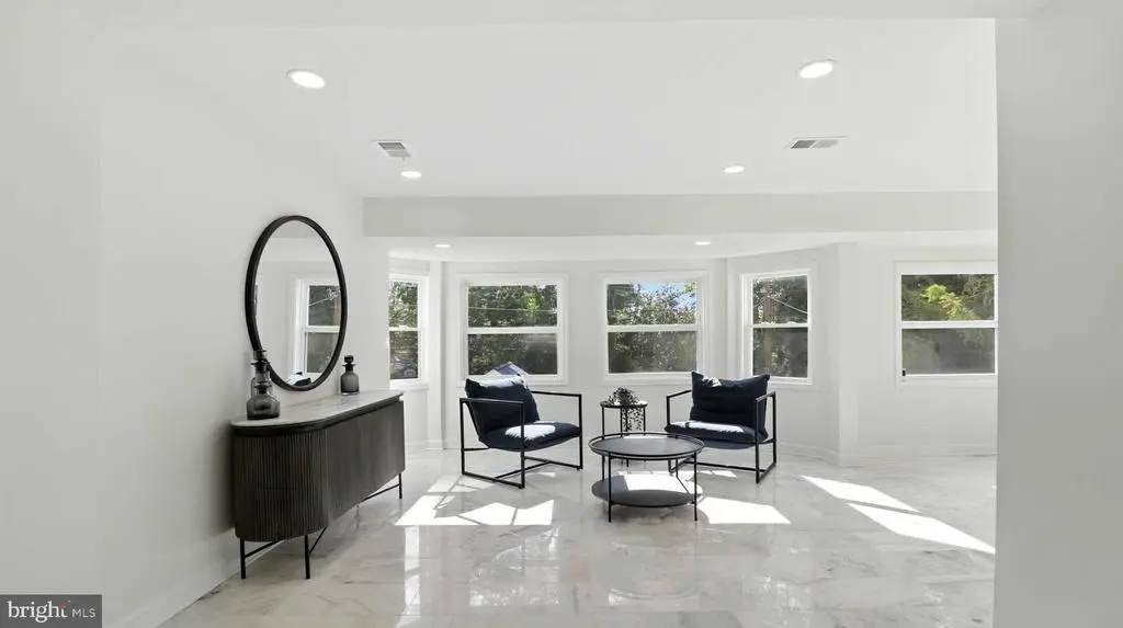 7746 16th St Nw, WASHINGTON