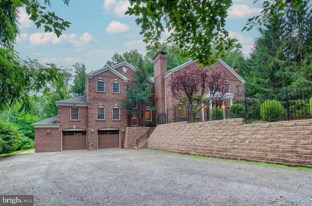 633 State Rd, PRINCETON