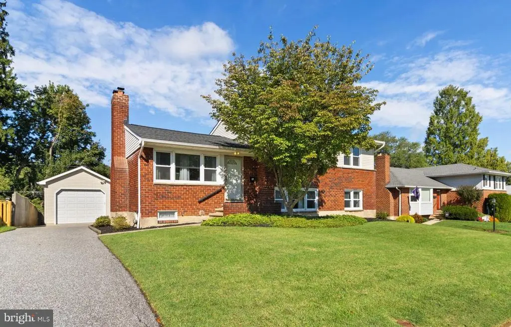 910 Starbit Rd, Towson