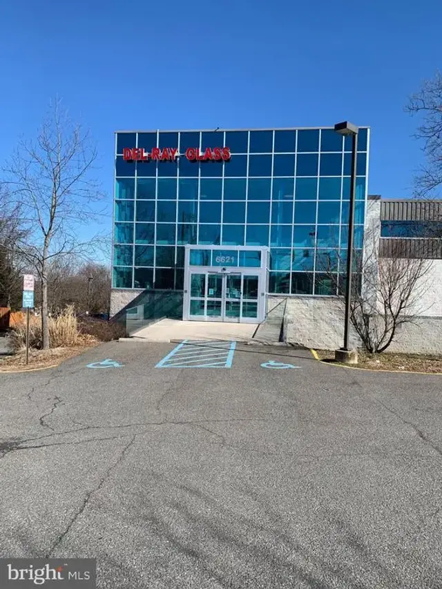 6621 Richmond Hwy #200, Alexandria