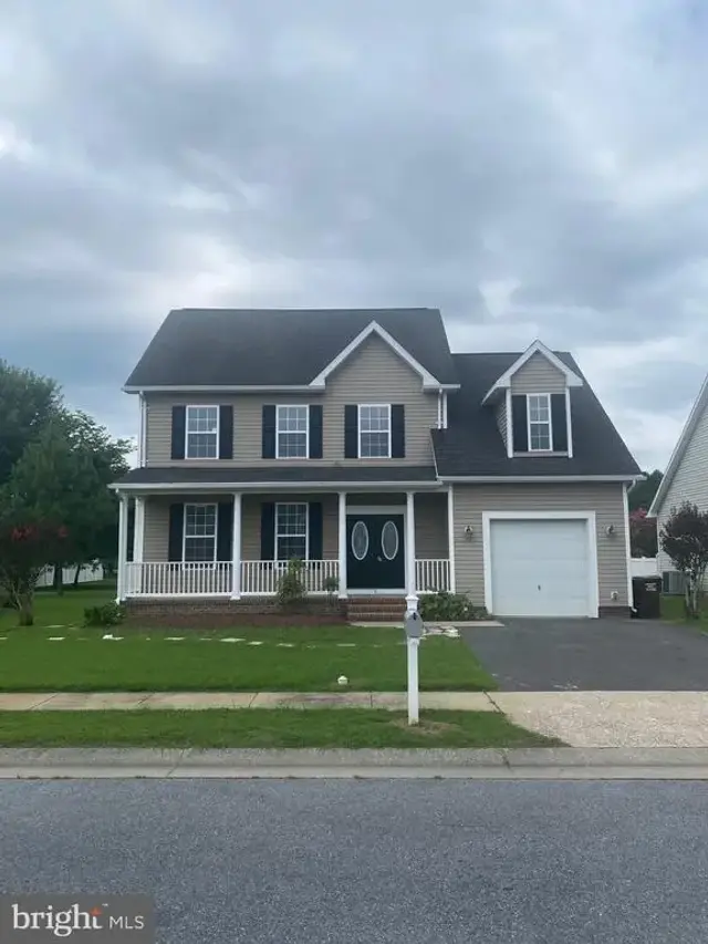 6 Mimosa Ct, Cambridge