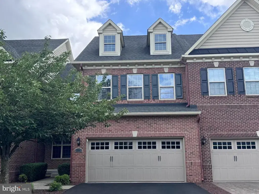 623 Saint James Ct, LANGHORNE