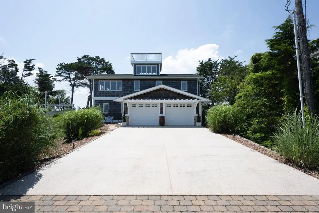 2711 S Bay Shore Drive, MILTON