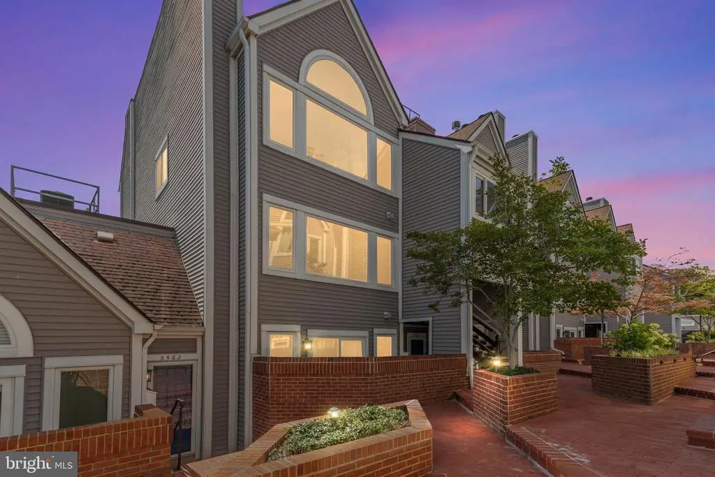 5566 Langston Blvd #c-62, ARLINGTON