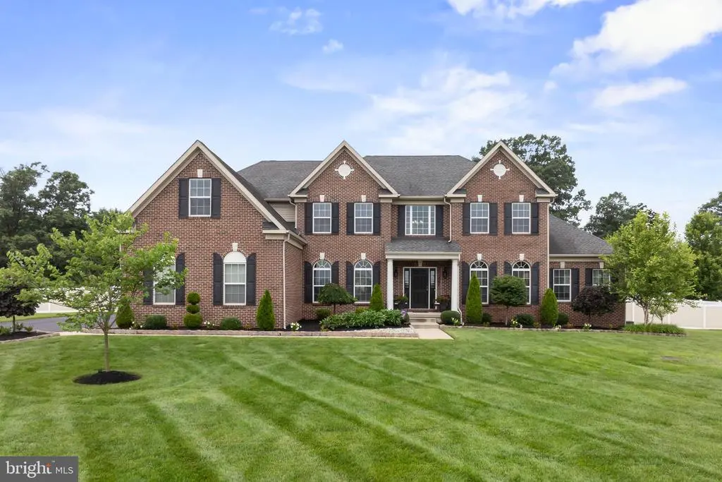 307 Salarno Ct, Mullica Hill