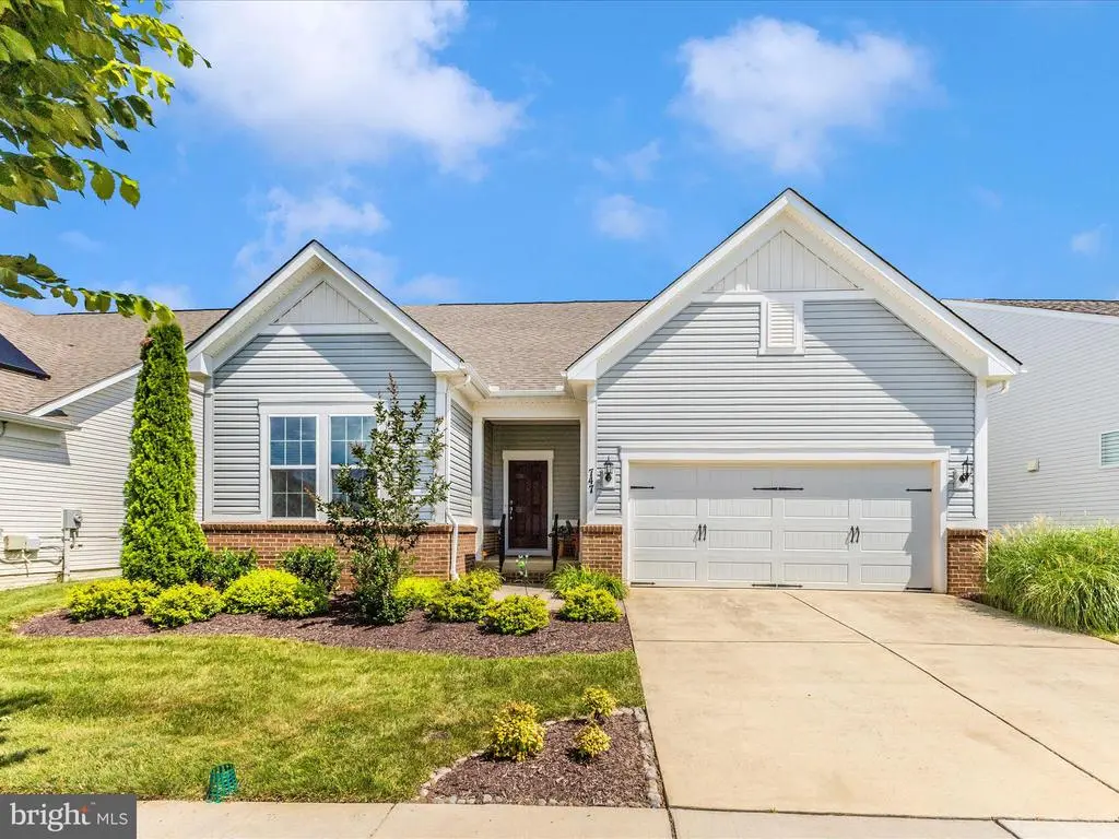 747 Butterfly Weed Dr, Germantown