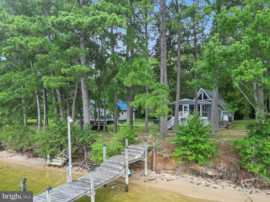 430 Sewell Ave, Lusby