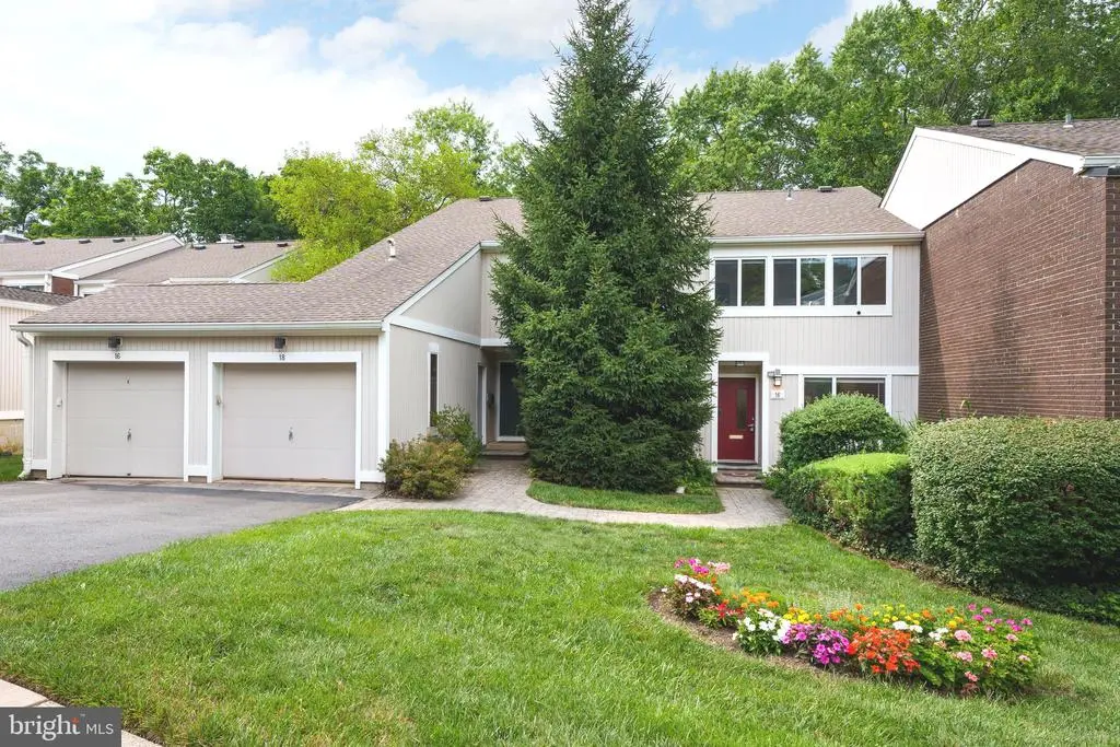 16 Cameron Ct, PRINCETON