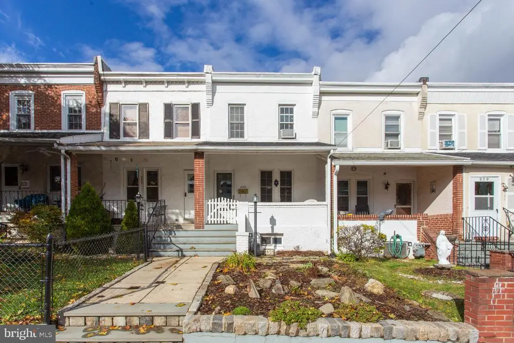 235 Woodbine Ave, NARBERTH