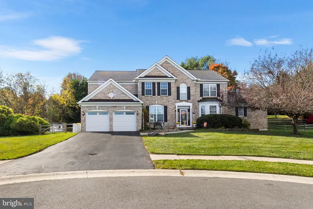 8 Peacock Pl, NEWARK