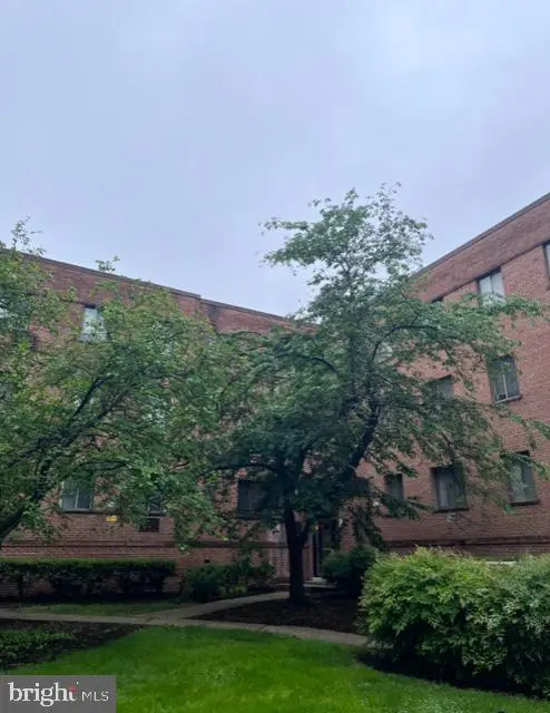 4721 1st St Sw #101, WASHINGTON